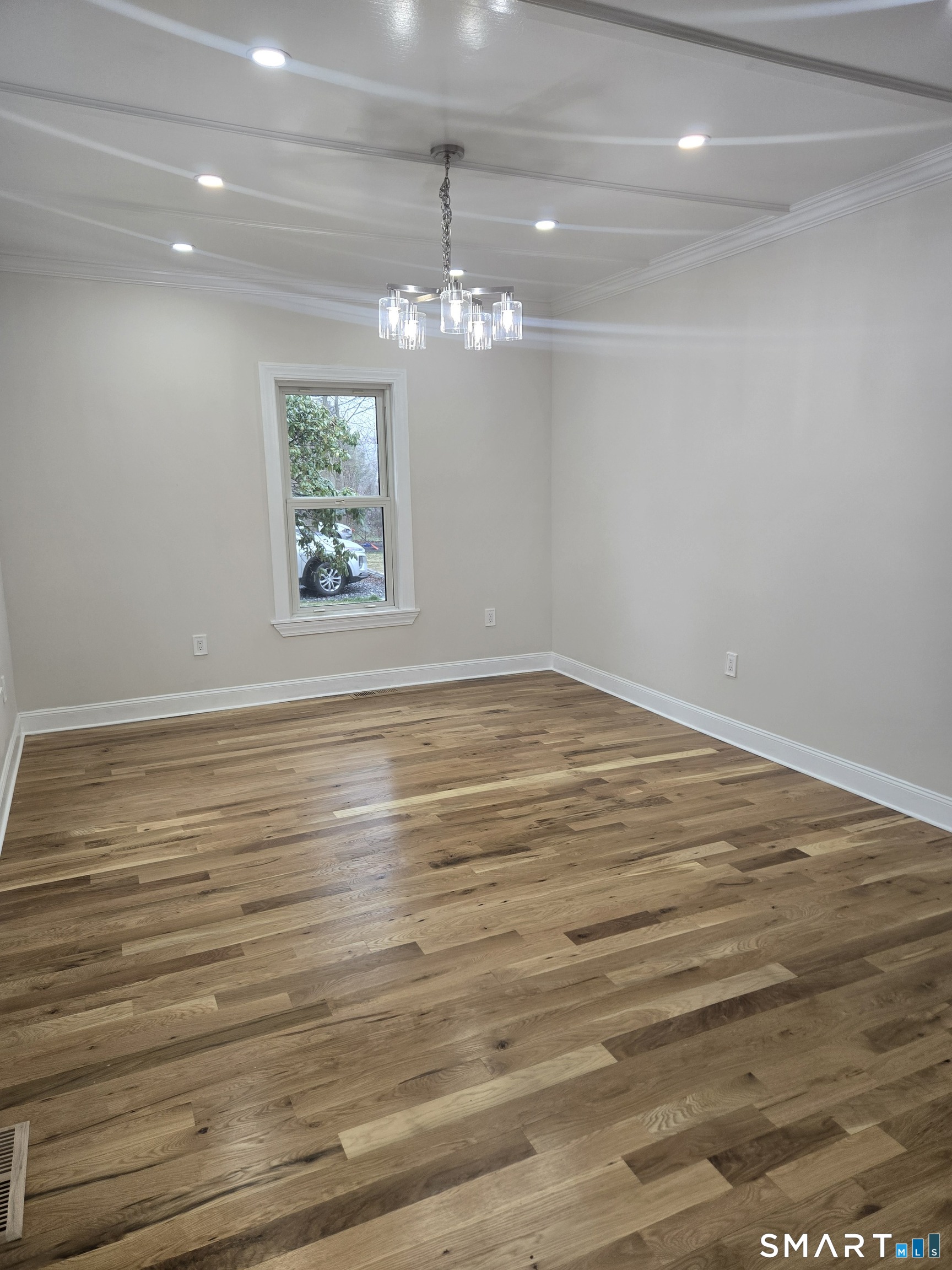 8 Pine Street Norwich CT 06360