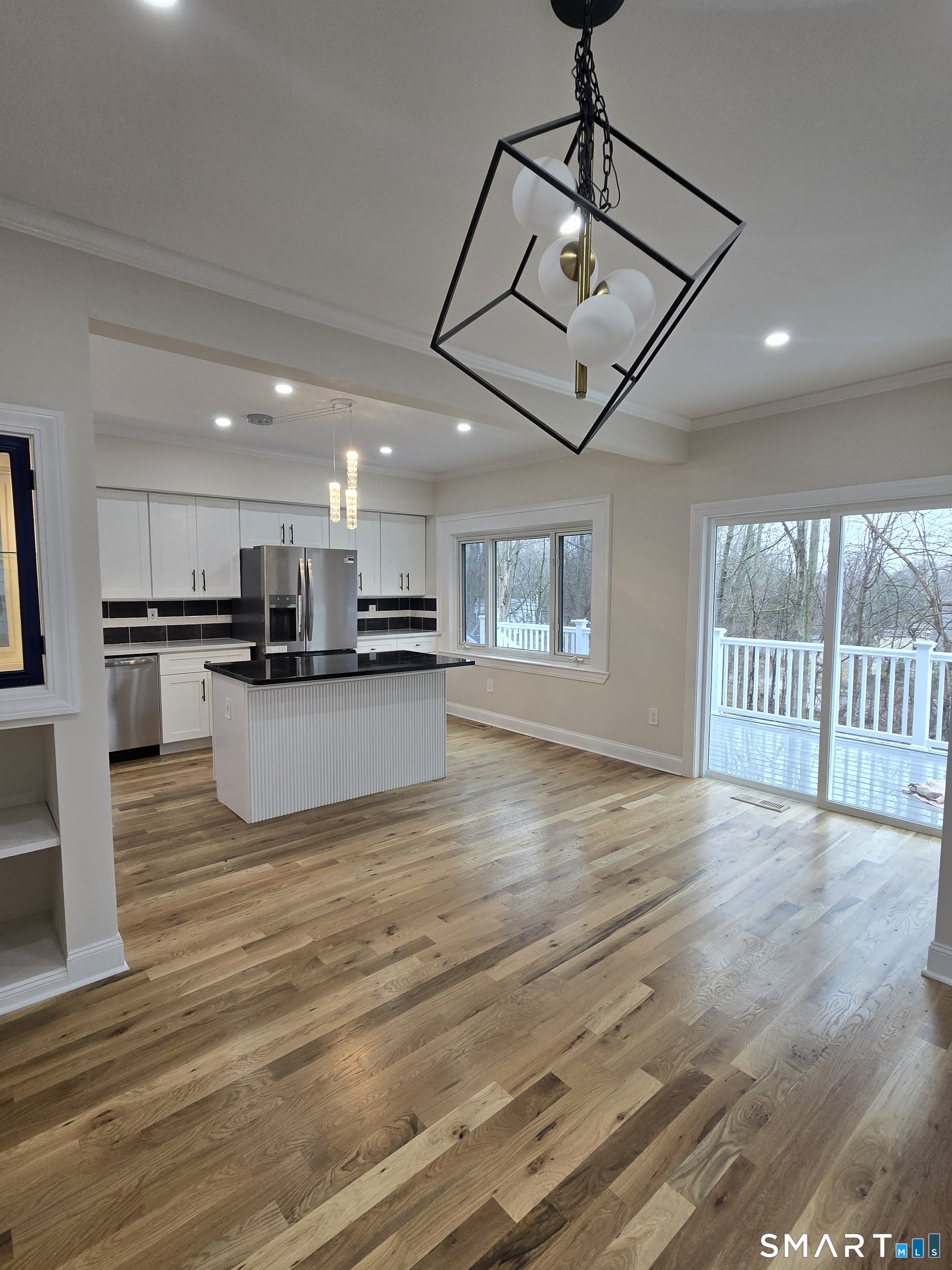 8 Pine Street Norwich CT 06360