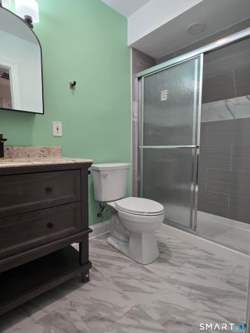 8 Pine Street Norwich CT 06360