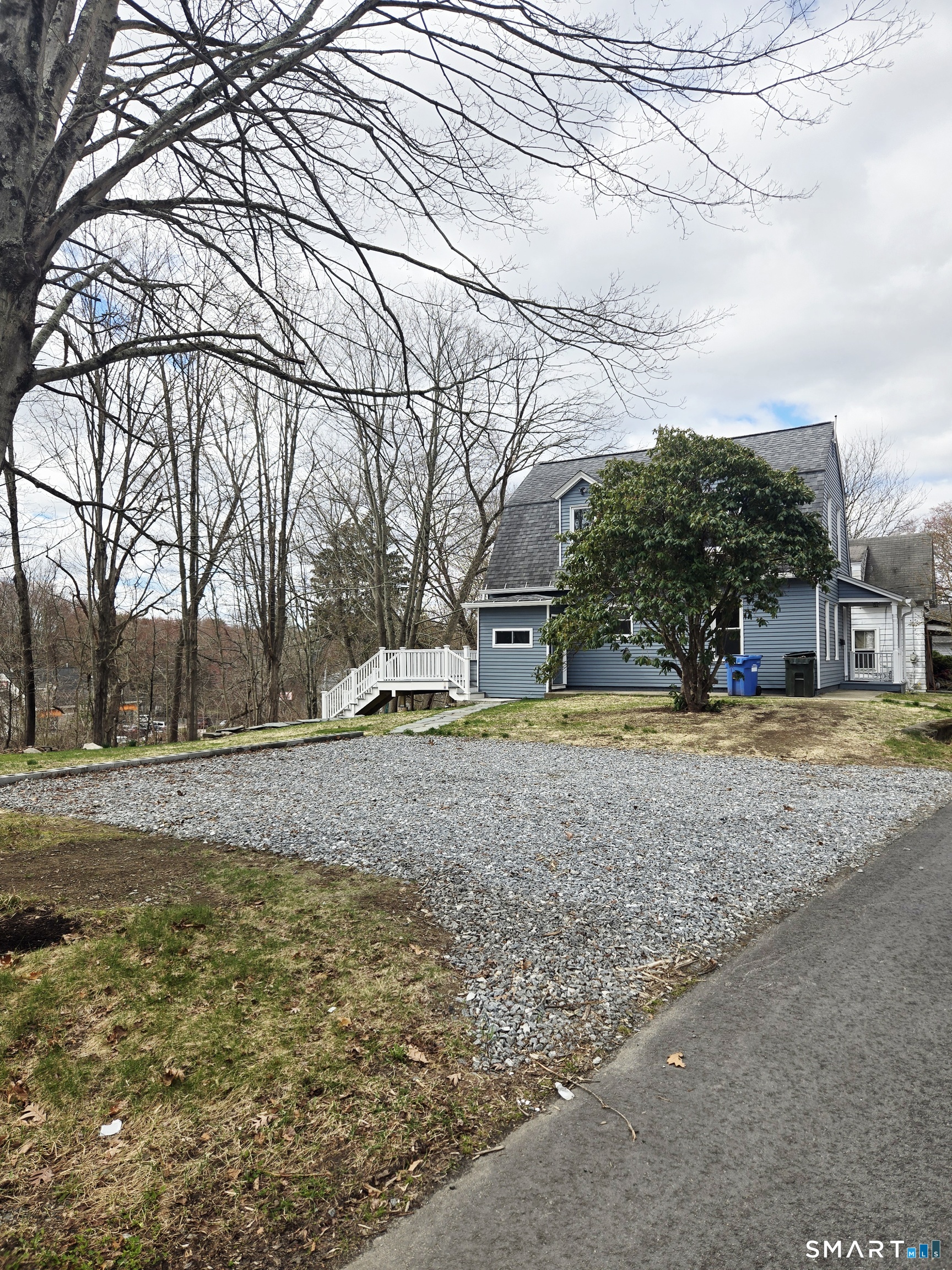 8 Pine Street Norwich CT 06360