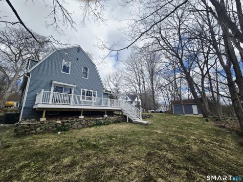 8 Pine Street Norwich CT 06360