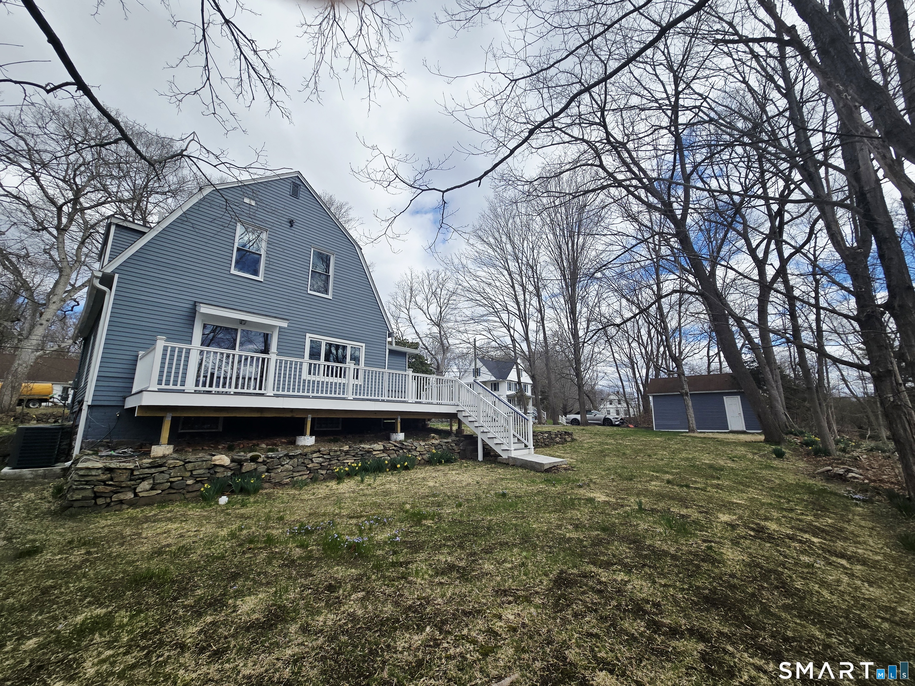 8 Pine Street Norwich CT 06360
