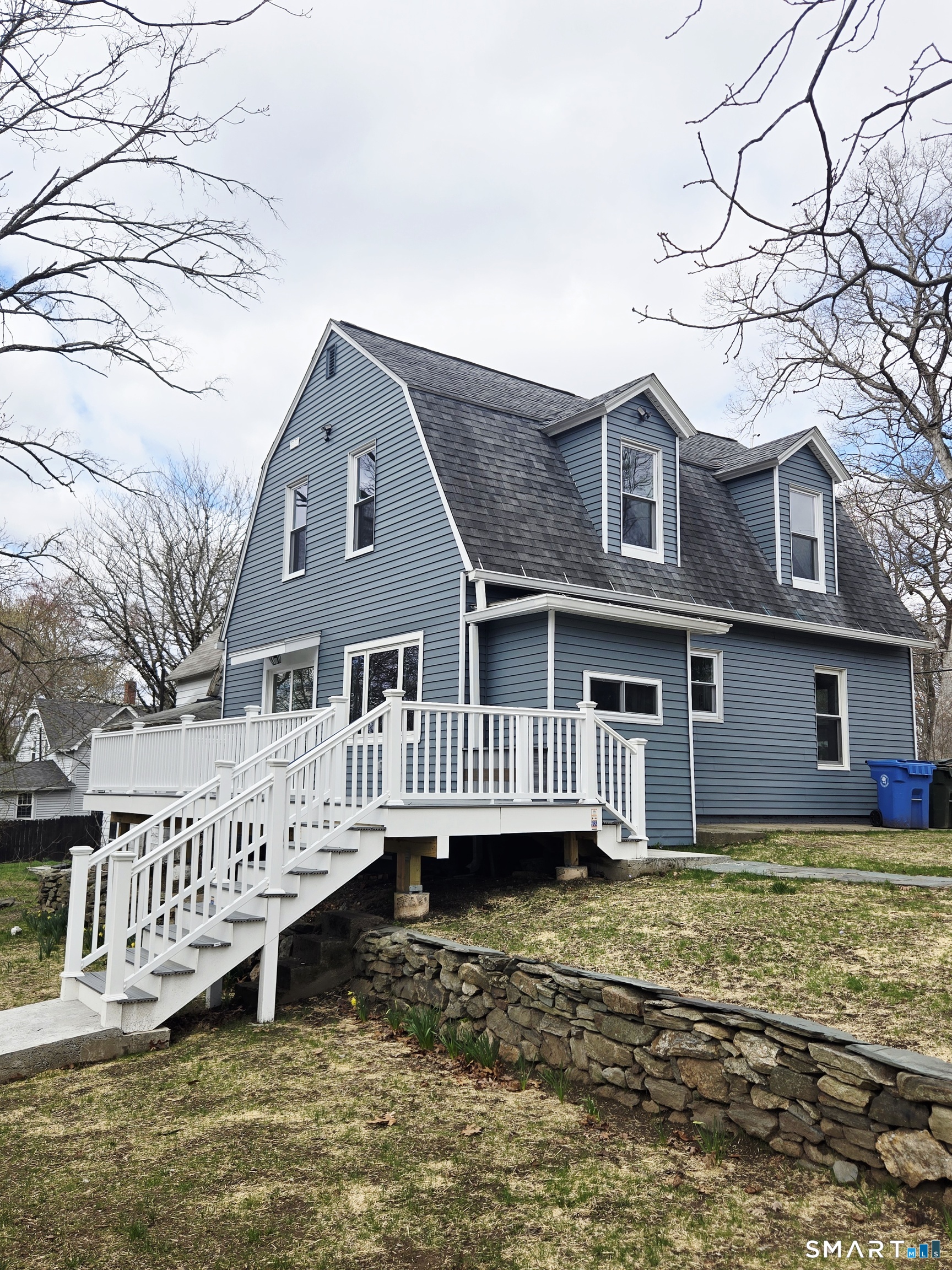 8 Pine Street Norwich CT 06360
