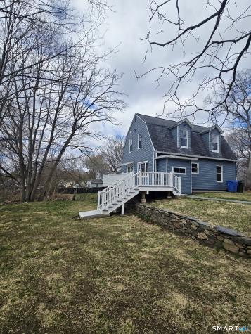 8 Pine Street Norwich CT 06360