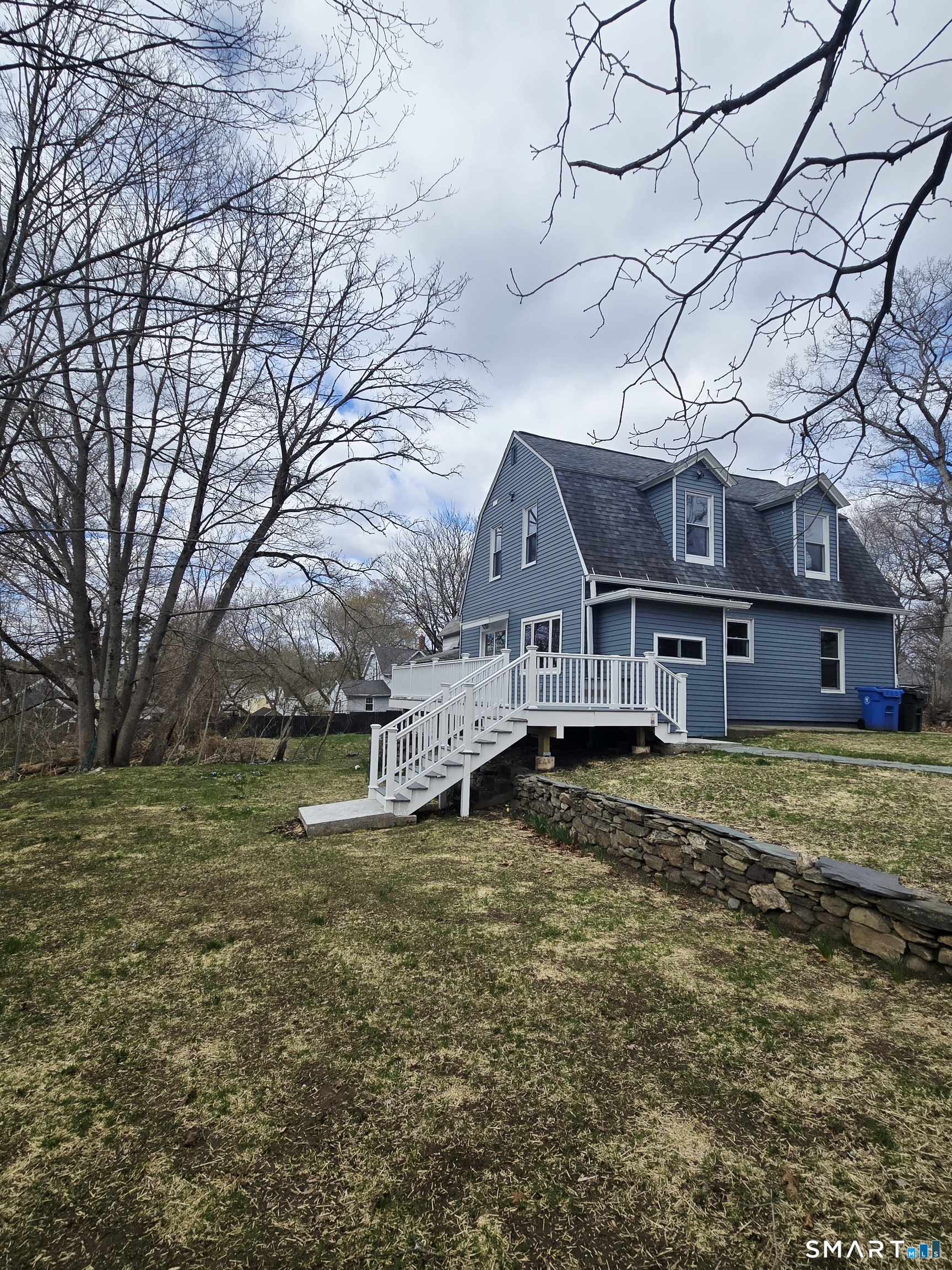 8 Pine Street Norwich CT 06360