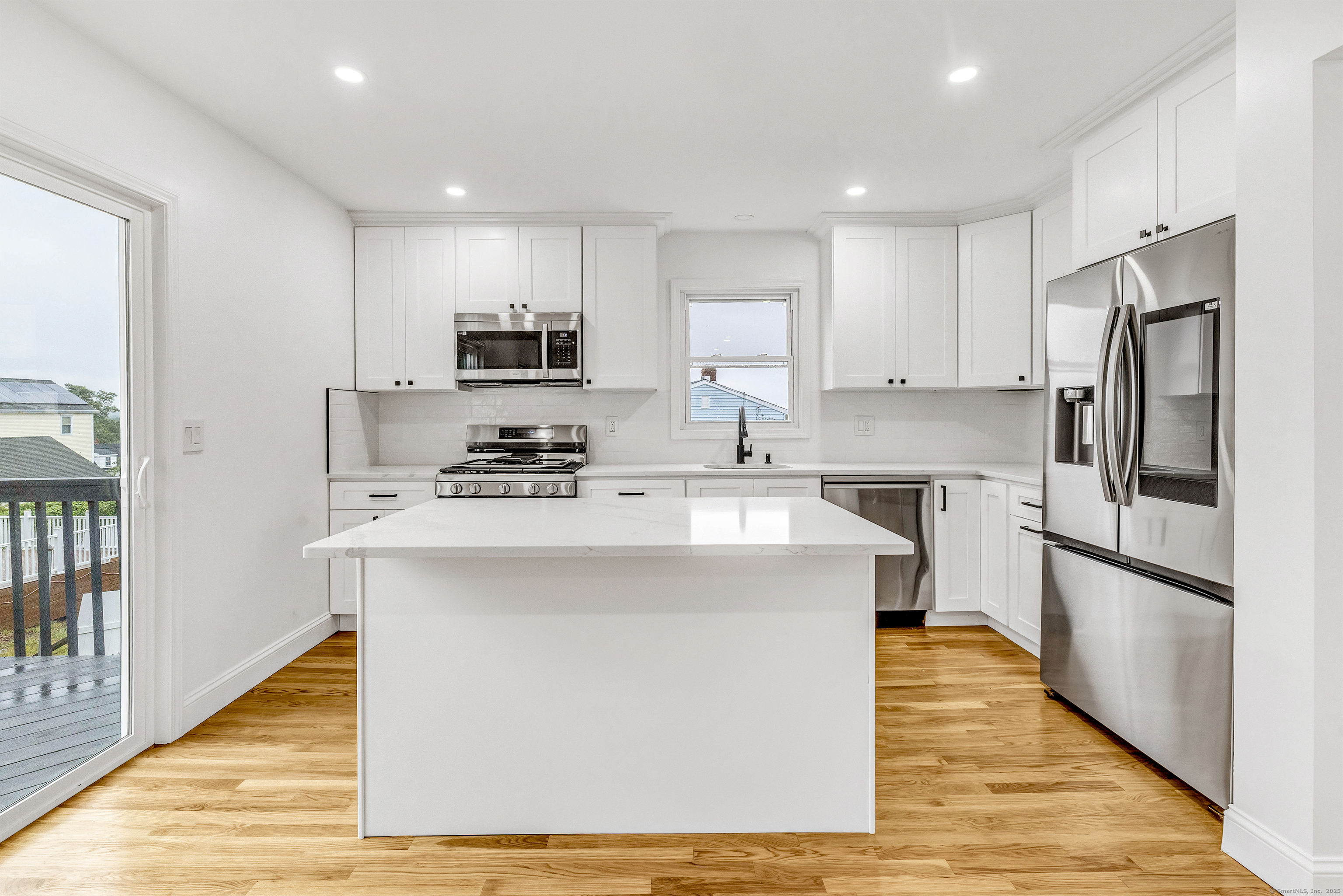 16 Oakdale Street Bridgeport CT 06606