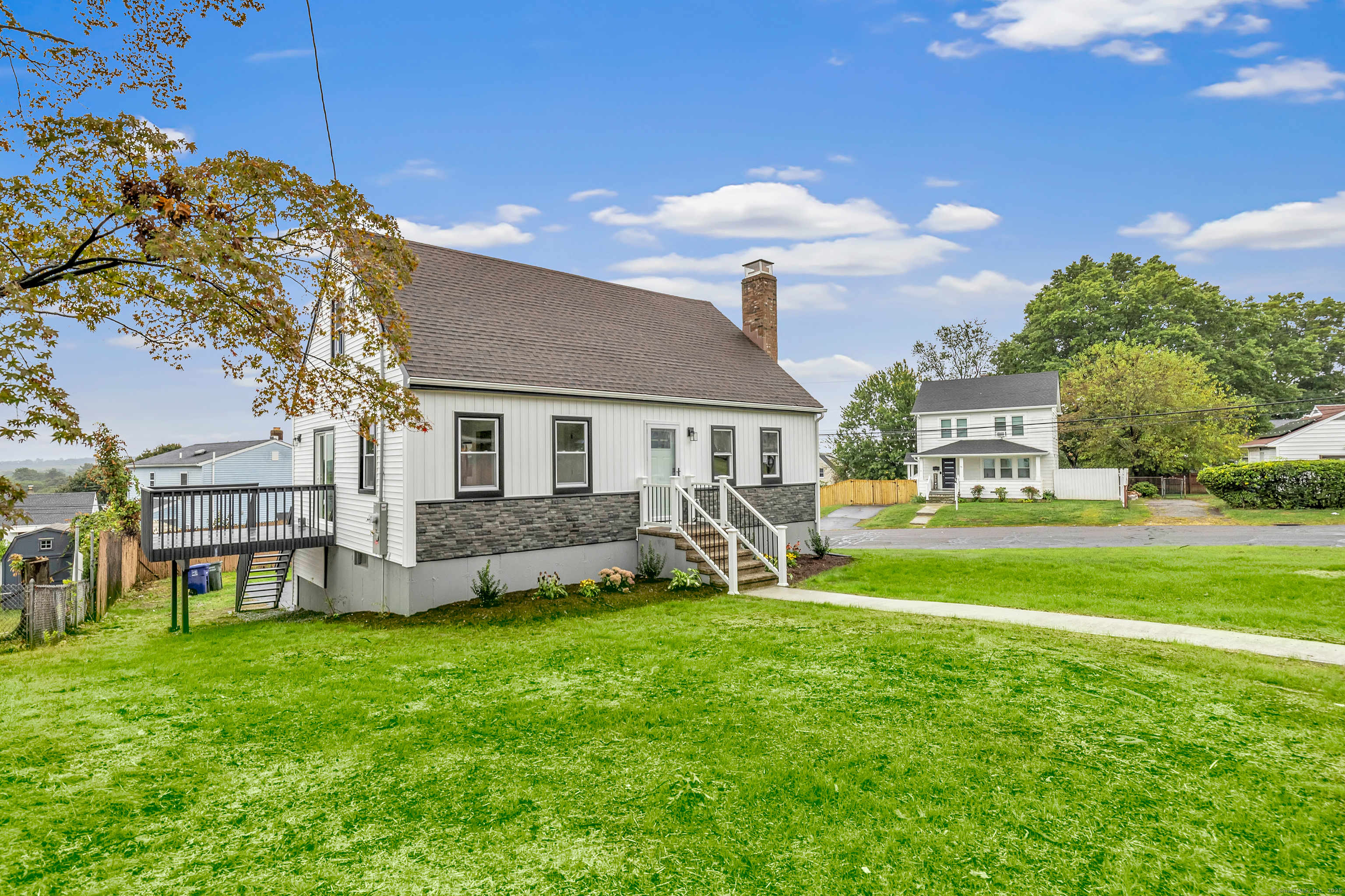 16 Oakdale Street Bridgeport CT 06606