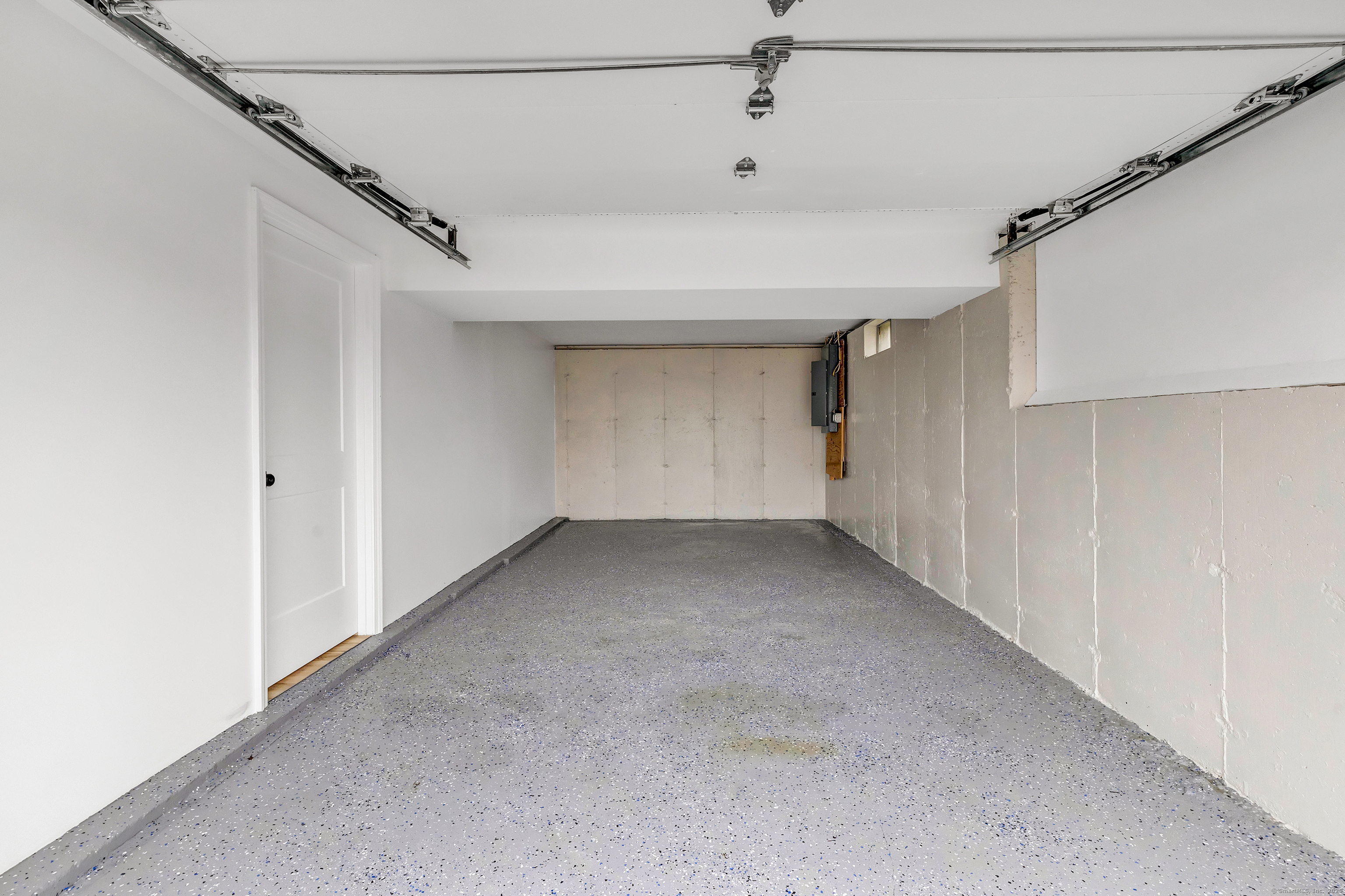 16 Oakdale Street Bridgeport CT 06606