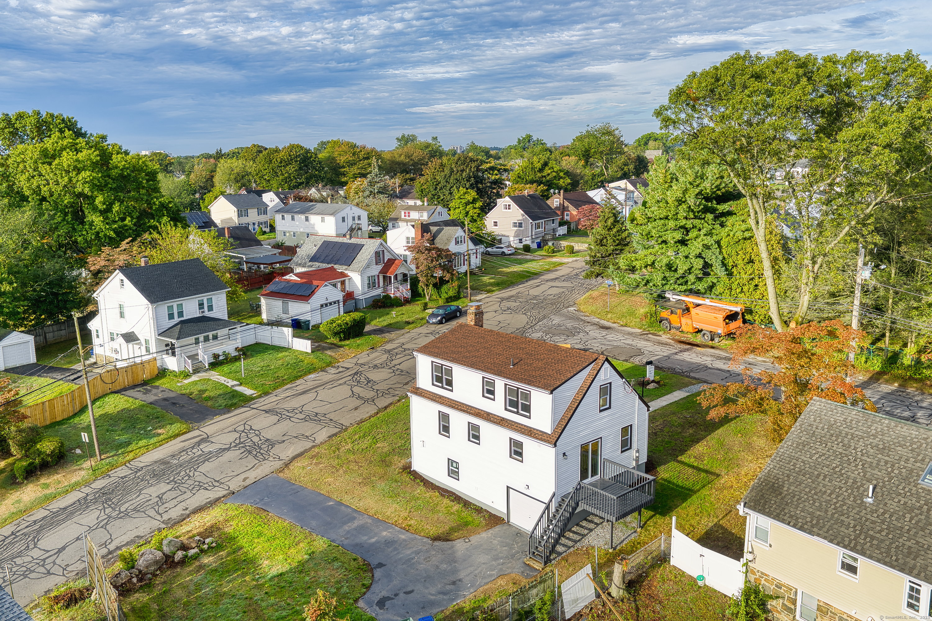 16 Oakdale Street Bridgeport CT 06606