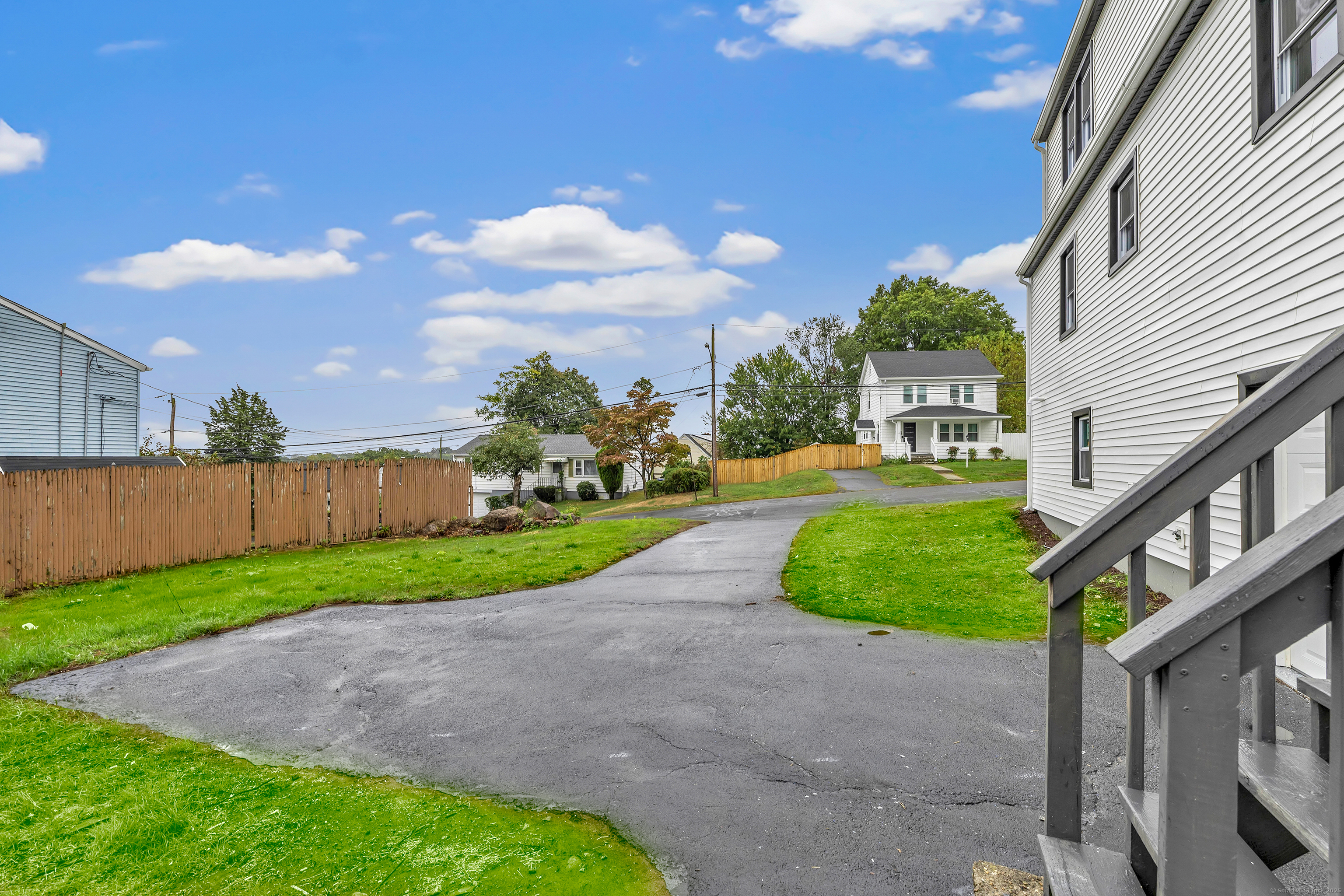 16 Oakdale Street Bridgeport CT 06606