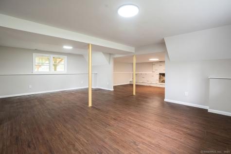 152 Richards Drive Monroe CT 06468