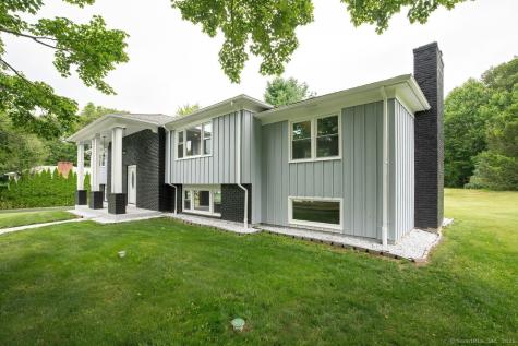 152 Richards Drive Monroe CT 06468