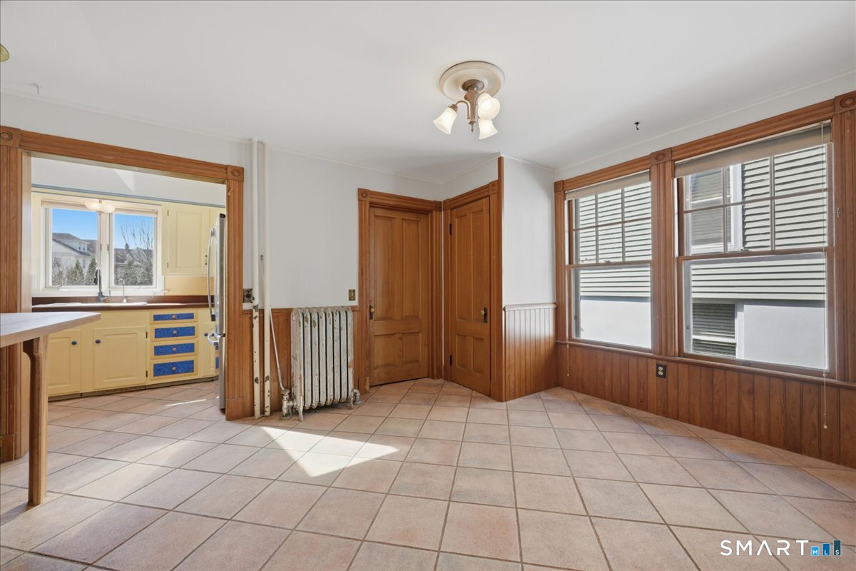 124 West Broad Street Stonington CT 06379