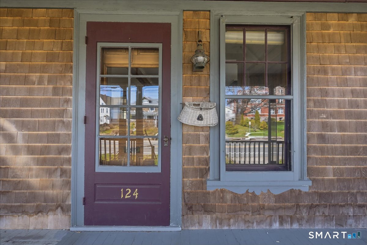 124 West Broad Street Stonington CT 06379