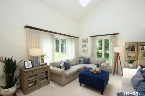10 Old Village Lane Farmington CT 06085