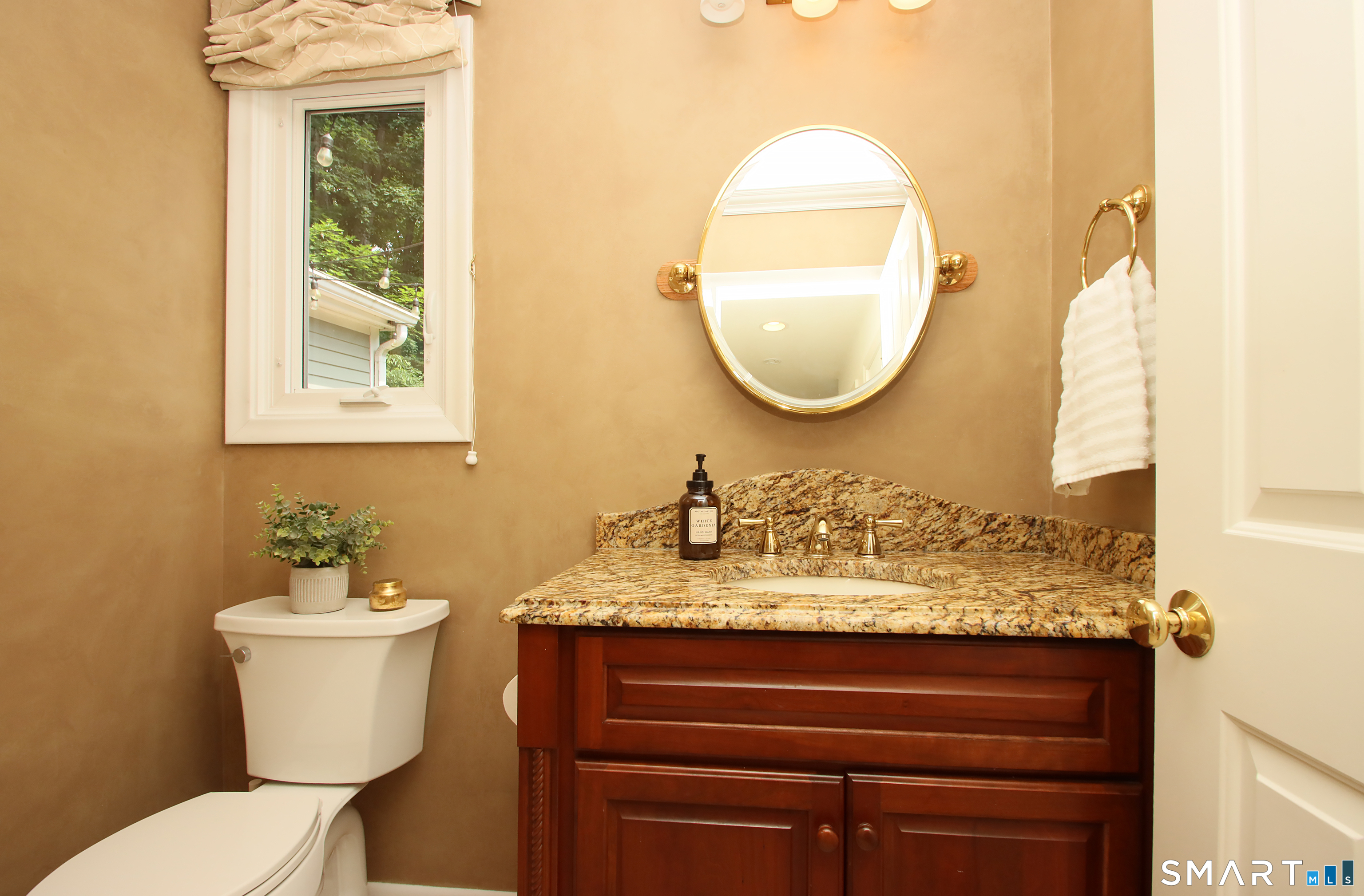 10 Old Village Lane Farmington CT 06085
