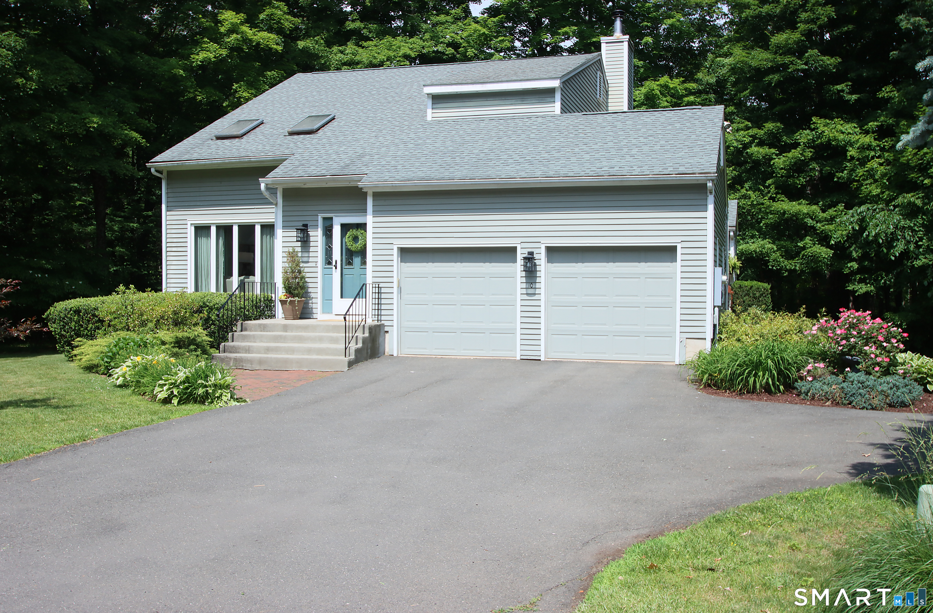 10 Old Village Lane Farmington CT 06085