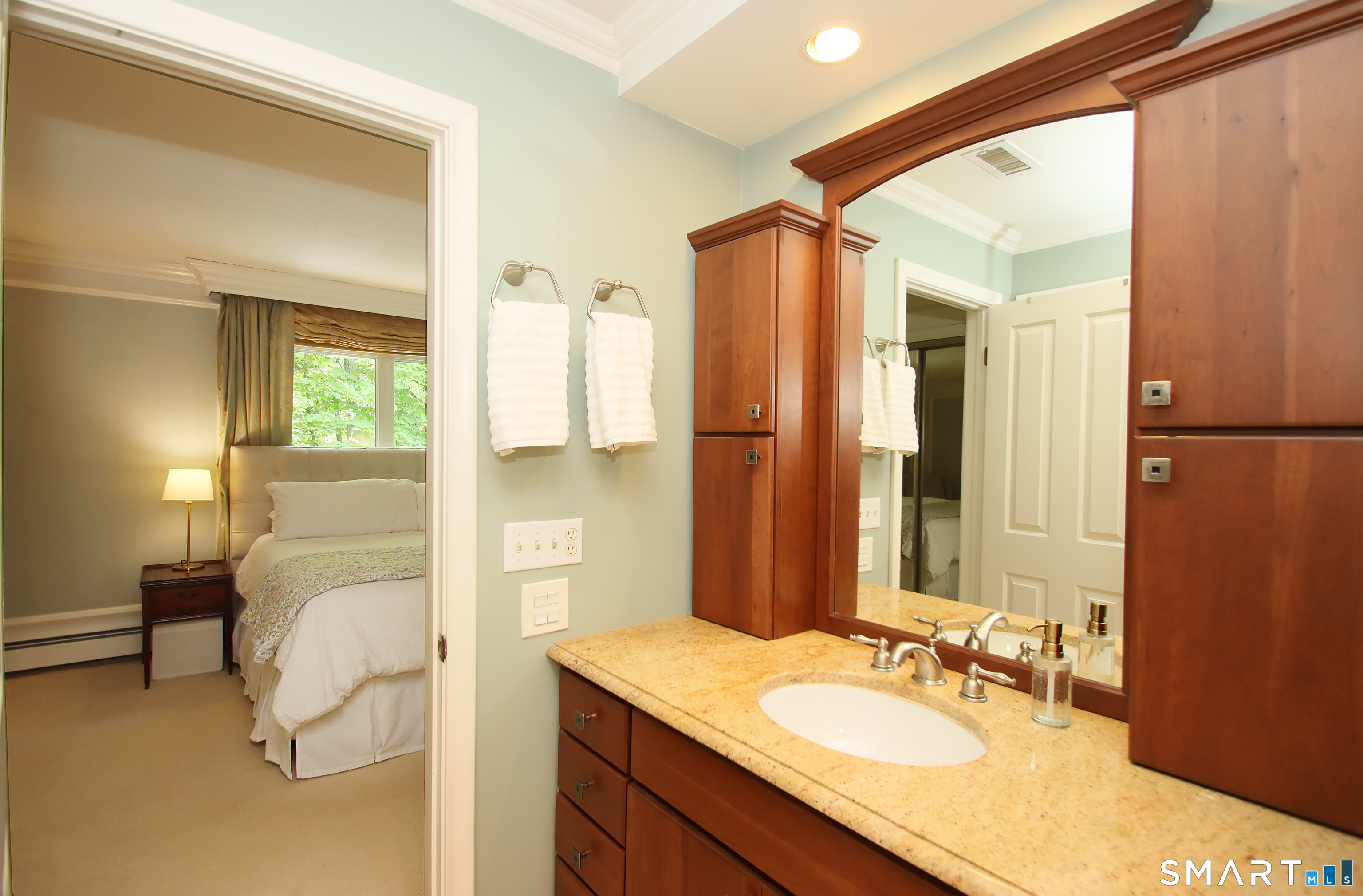 10 Old Village Lane Farmington CT 06085