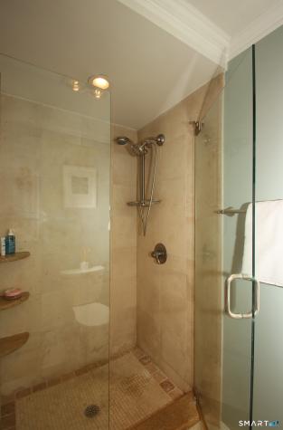 10 Old Village Lane Farmington CT 06085