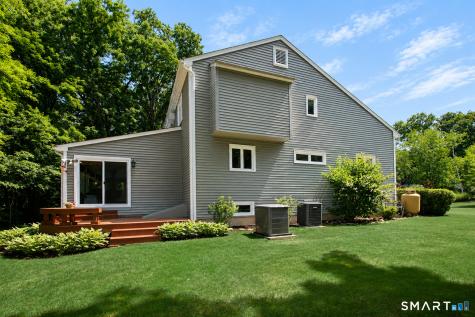 10 Old Village Lane Farmington CT 06085