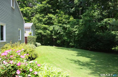 10 Old Village Lane Farmington CT 06085