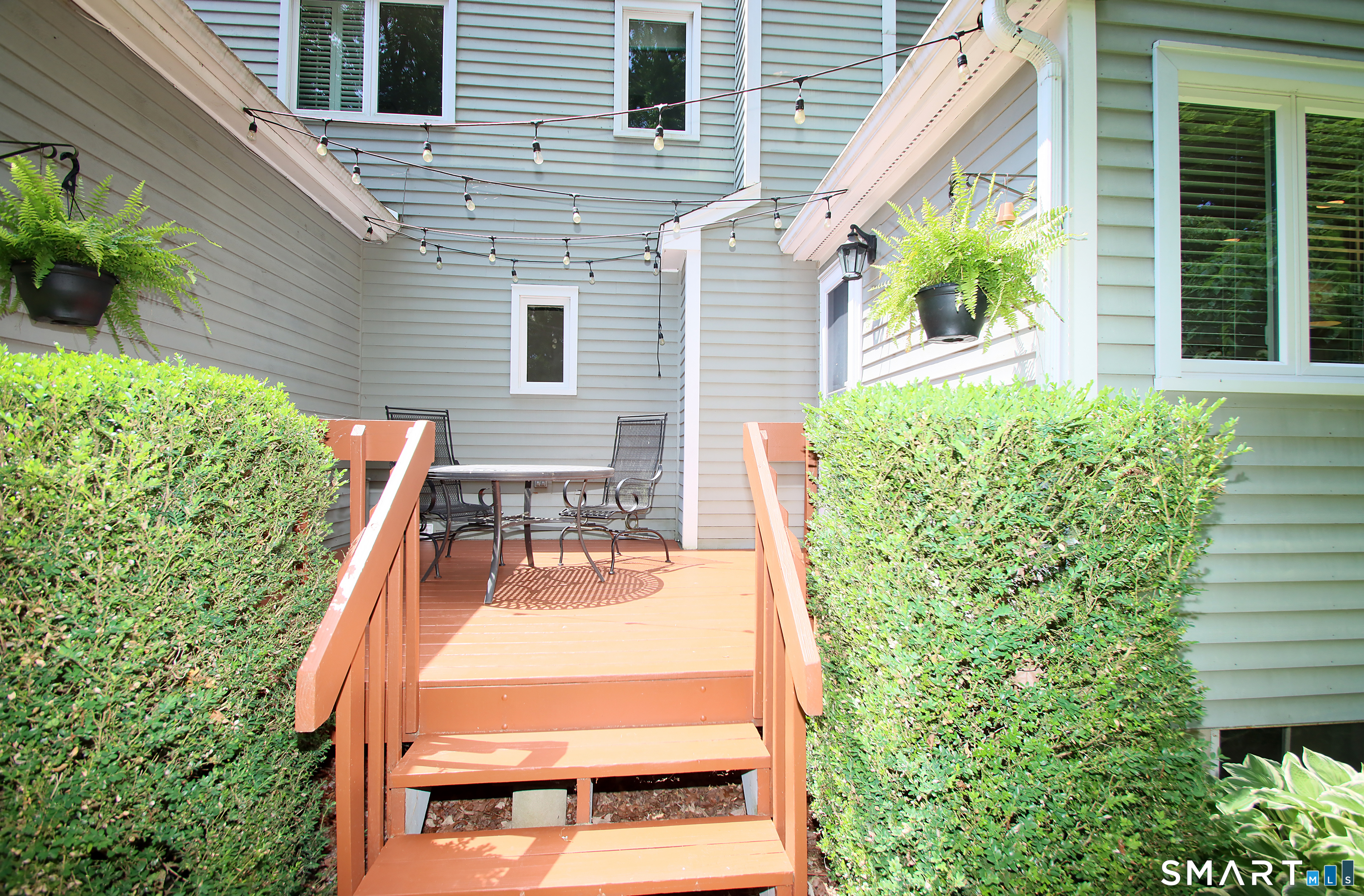 10 Old Village Lane Farmington CT 06085
