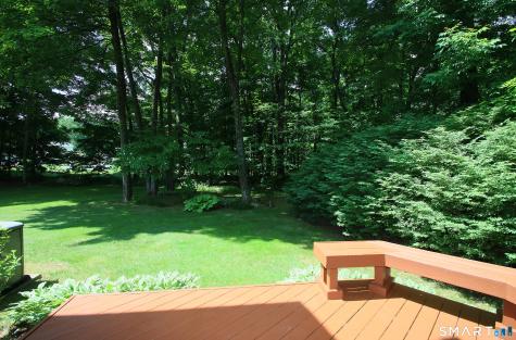 10 Old Village Lane Farmington CT 06085