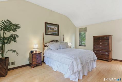 37 Tall Wood Hollow Avon CT 06001
