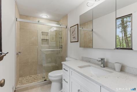 37 Tall Wood Hollow Avon CT 06001