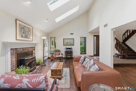 37 Tall Wood Hollow Avon CT 06001