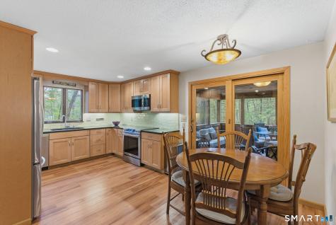 37 Tall Wood Hollow Avon CT 06001