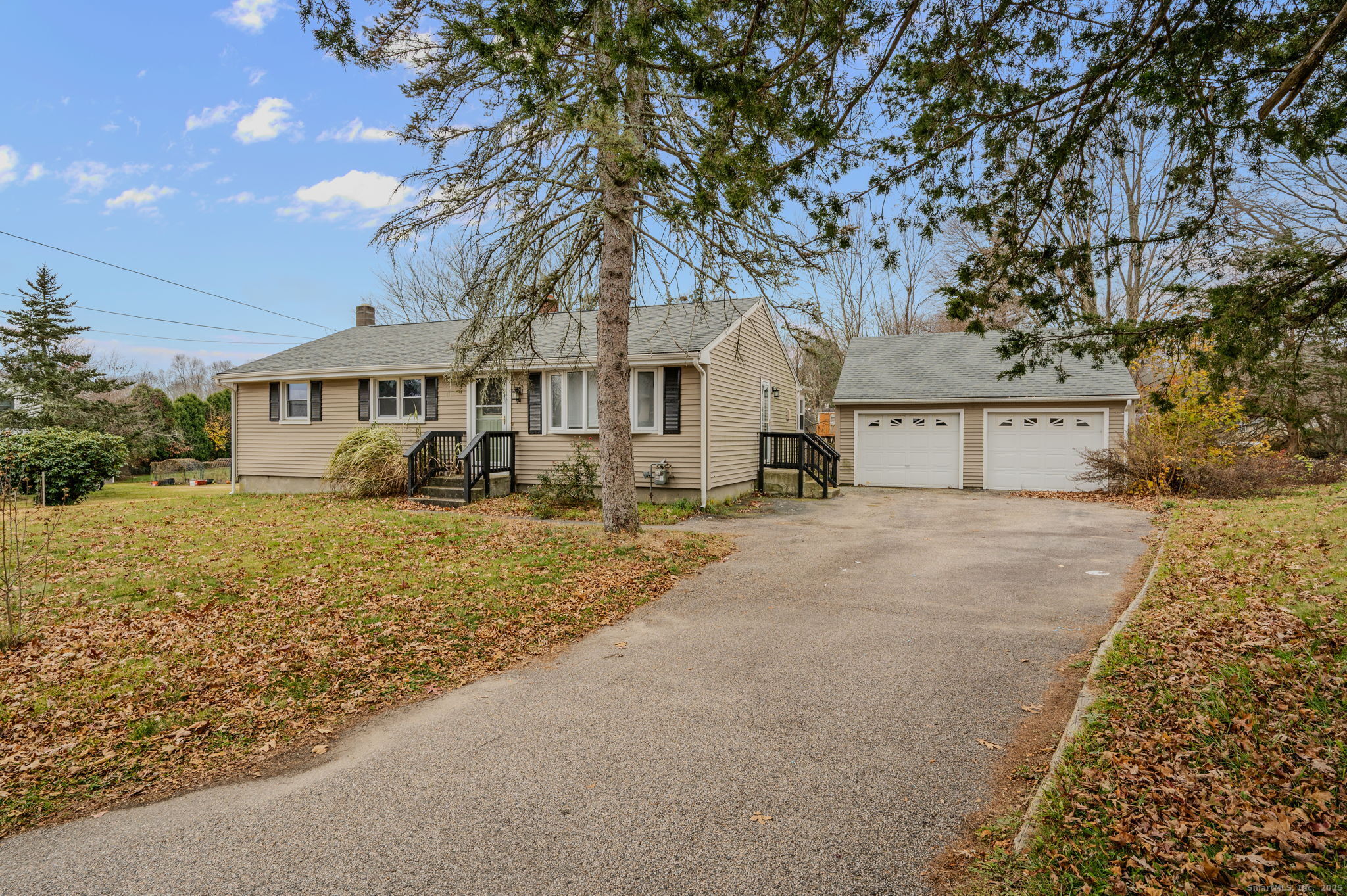 94 Massachusetts Road Montville CT 06370