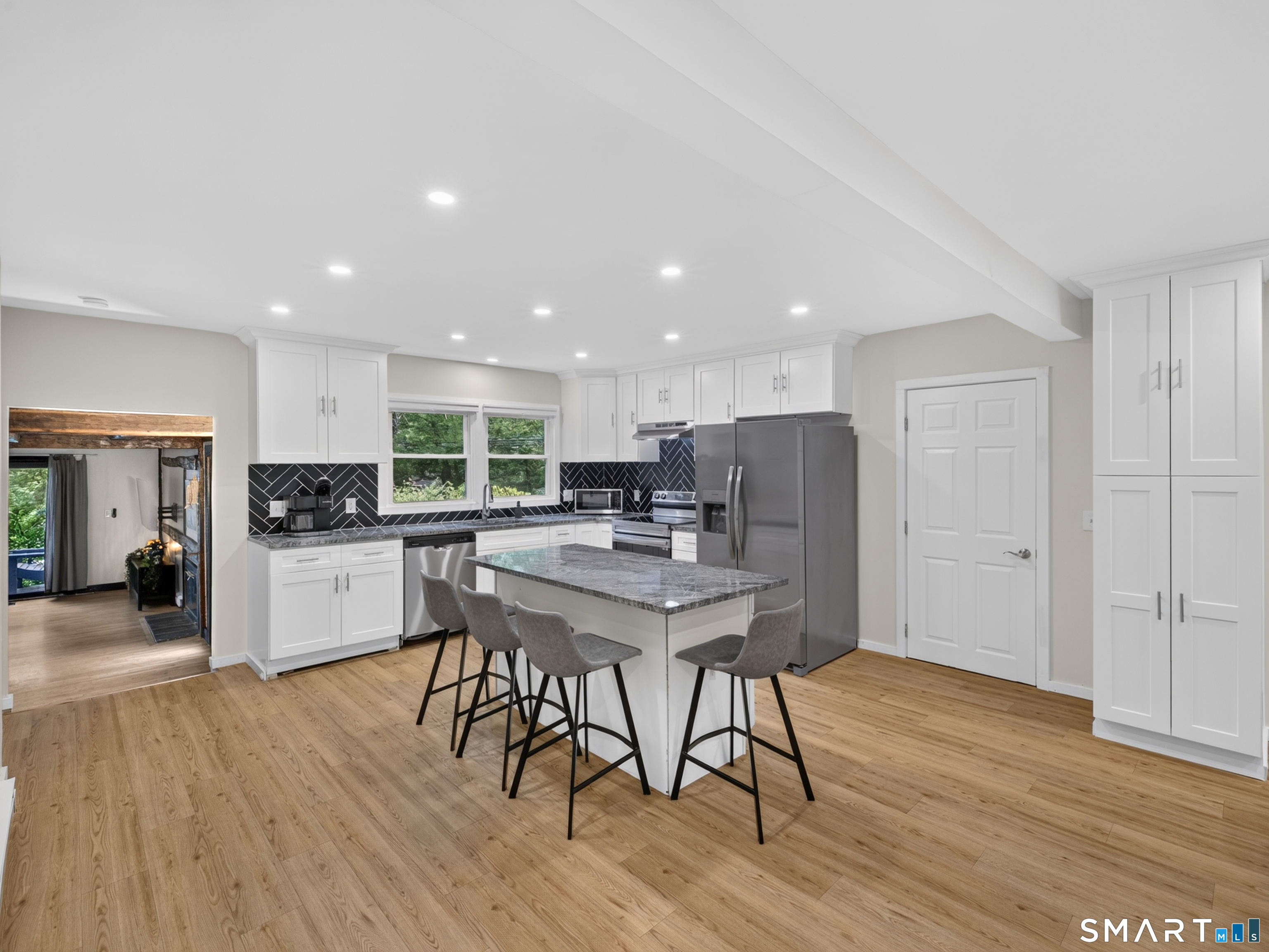 87 Grassy Hill Road Old Lyme CT 06371