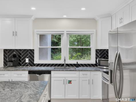 87 Grassy Hill Road Old Lyme CT 06371