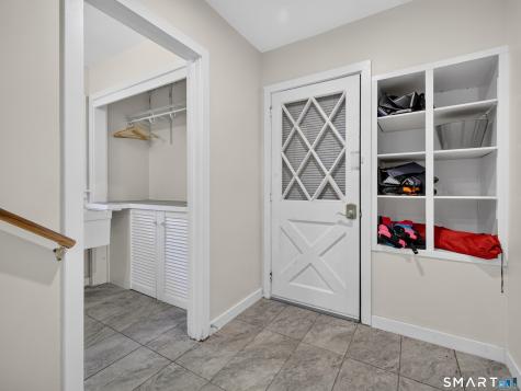 87 Grassy Hill Road Old Lyme CT 06371
