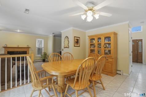 34 Nathan Hale Court Cheshire CT 06410