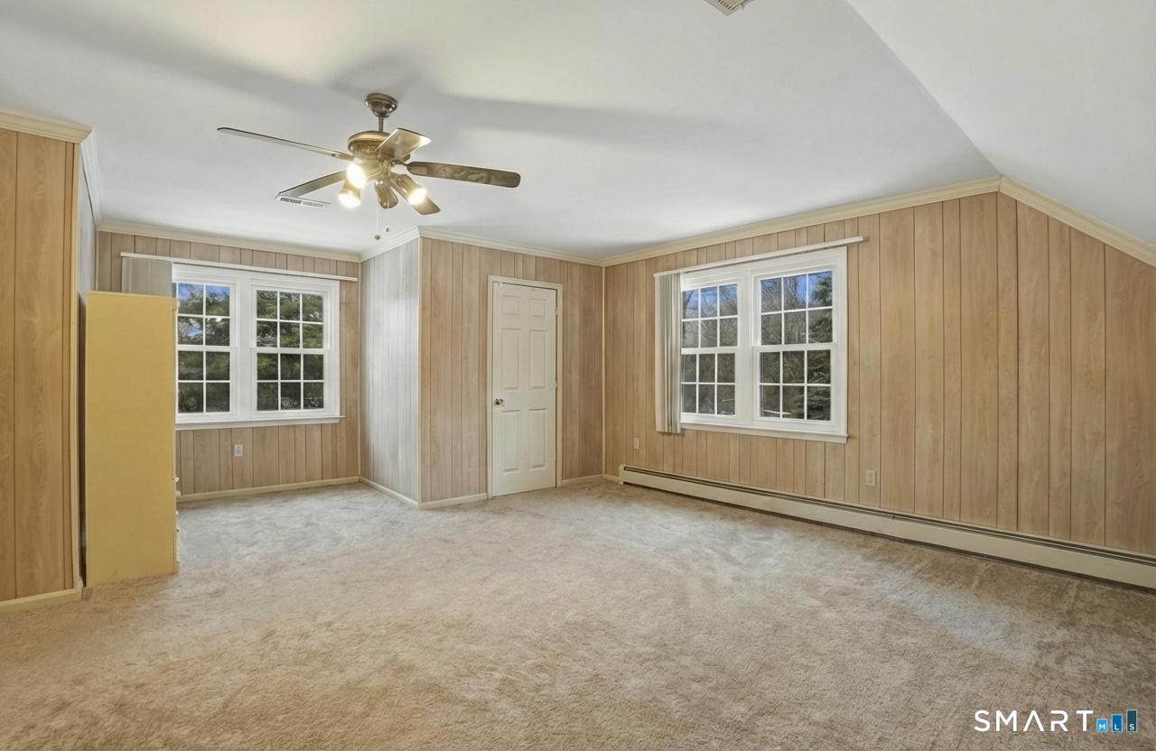 34 Nathan Hale Court Cheshire CT 06410