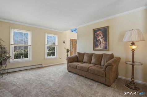 34 Nathan Hale Court Cheshire CT 06410