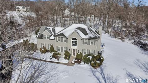 34 Nathan Hale Court Cheshire CT 06410