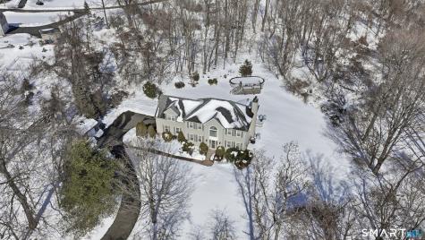 34 Nathan Hale Court Cheshire CT 06410