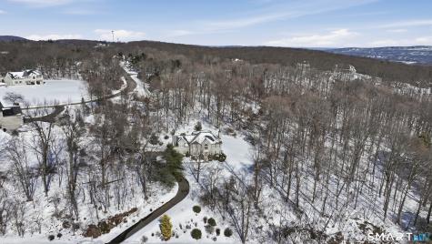 34 Nathan Hale Court Cheshire CT 06410