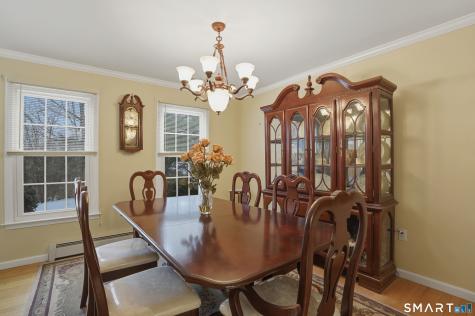 34 Nathan Hale Court Cheshire CT 06410