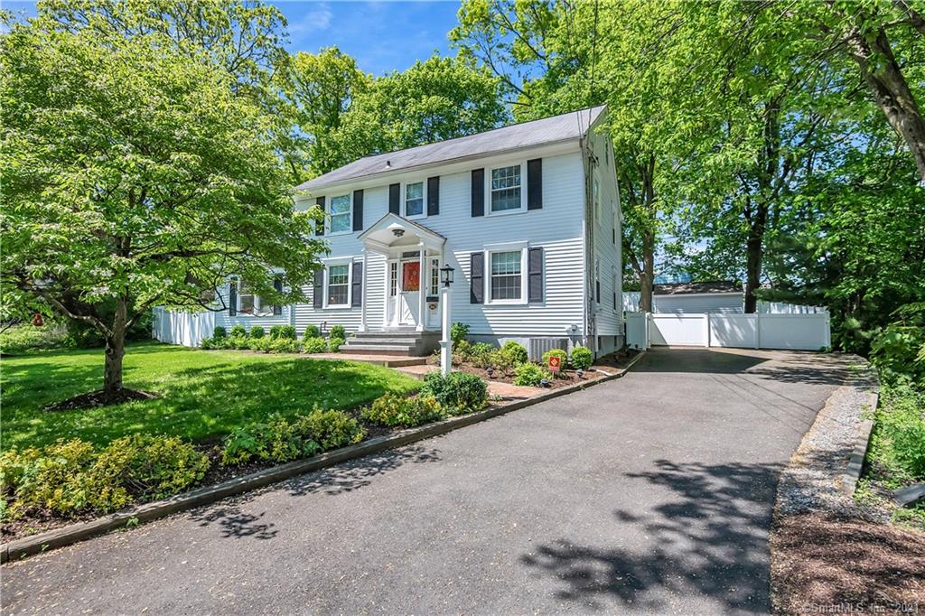 341 Round Hill Road Fairfield CT 06824