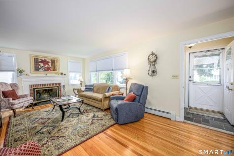 25 Wright Lane Hamden CT 06517
