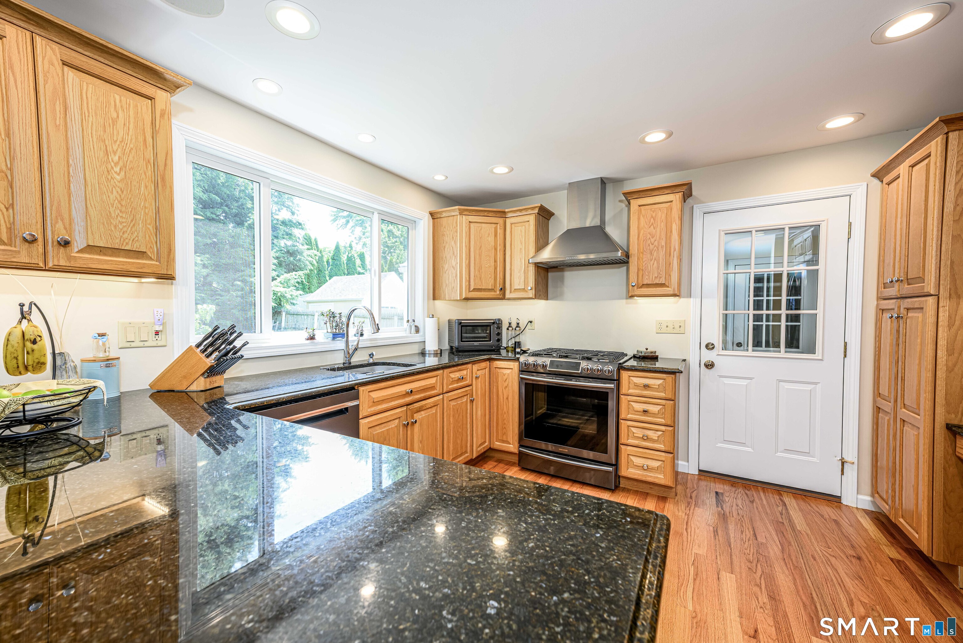 25 Wright Lane Hamden CT 06517