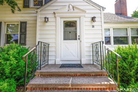 25 Wright Lane Hamden CT 06517