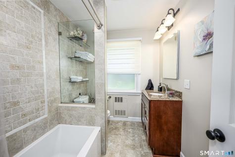 25 Wright Lane Hamden CT 06517