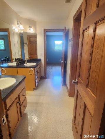 38 Emerald Glen Lane Salem CT 06420