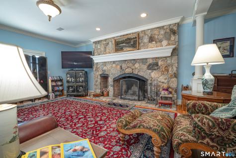 109 Long Meadow Hill Road Brookfield CT 06804