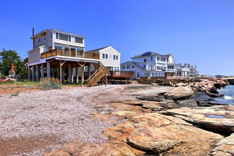 4 Cambridge Court East Haven CT 06512